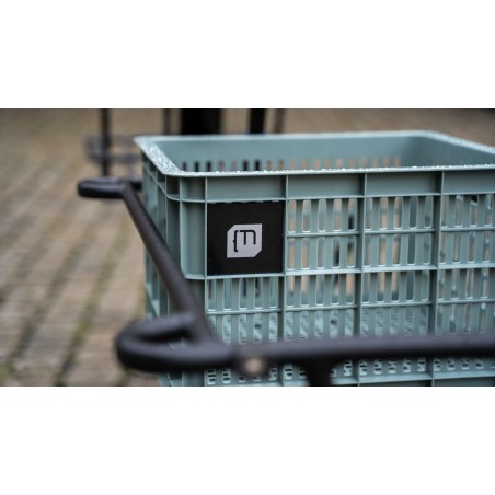 MOUSTACHE LUNDI 20 CARGO 1