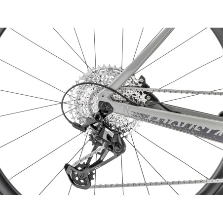 MOUSTACHE DIMANCHE 28.4 2025